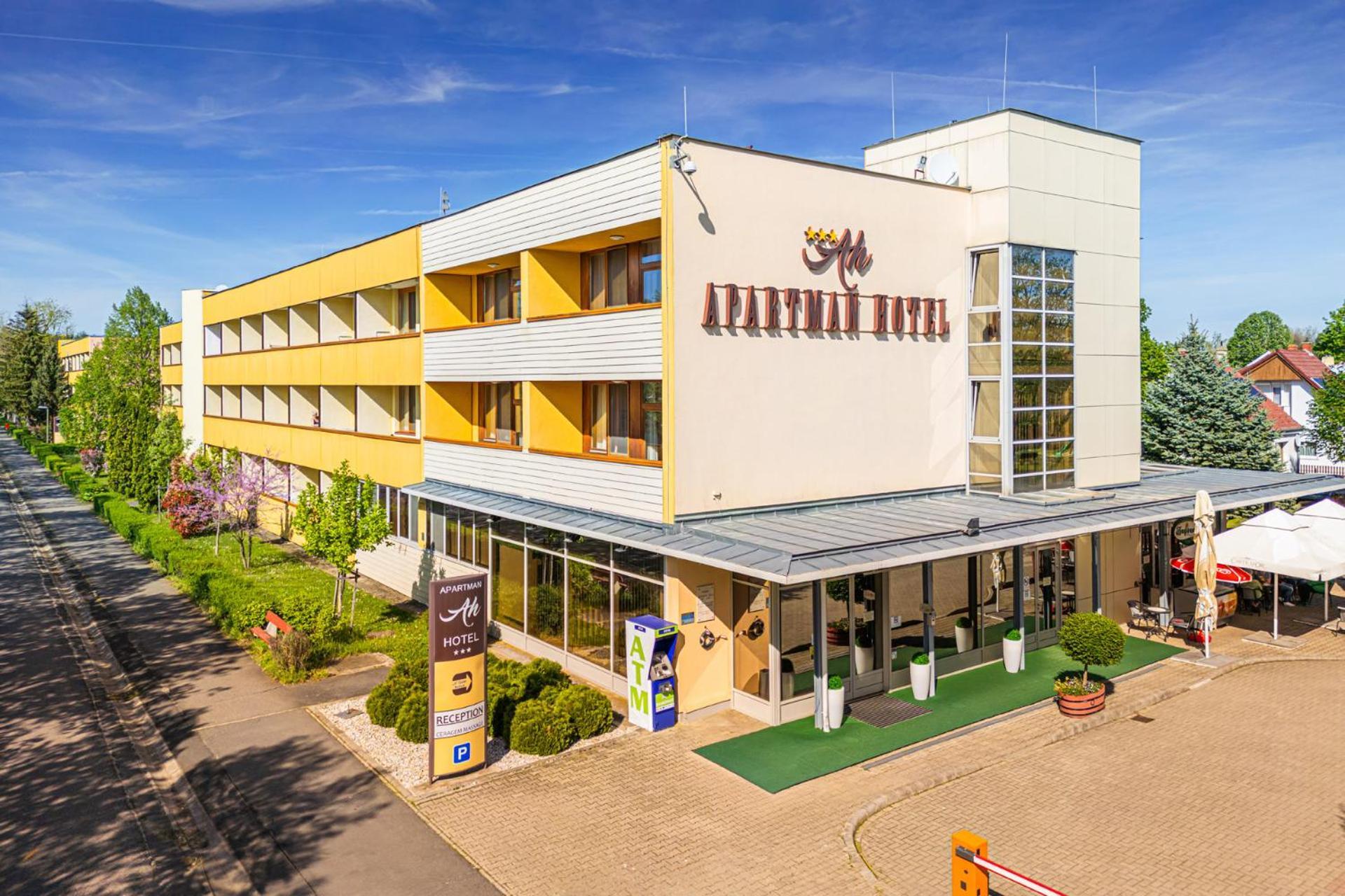 Apartman Hotel Bük Eksteriør billede