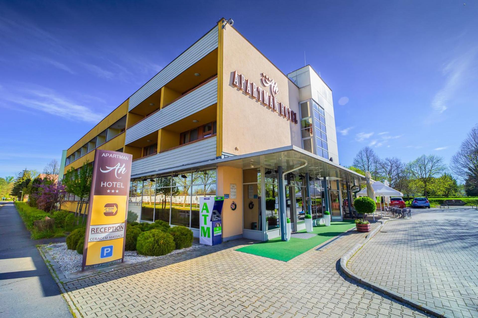 Apartman Hotel Bük Eksteriør billede