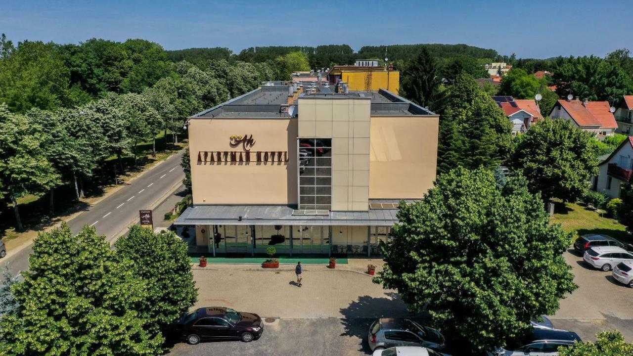 Apartman Hotel Bük Eksteriør billede