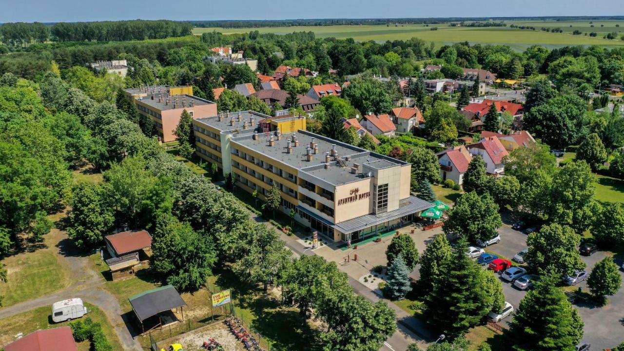 Apartman Hotel Bük Eksteriør billede